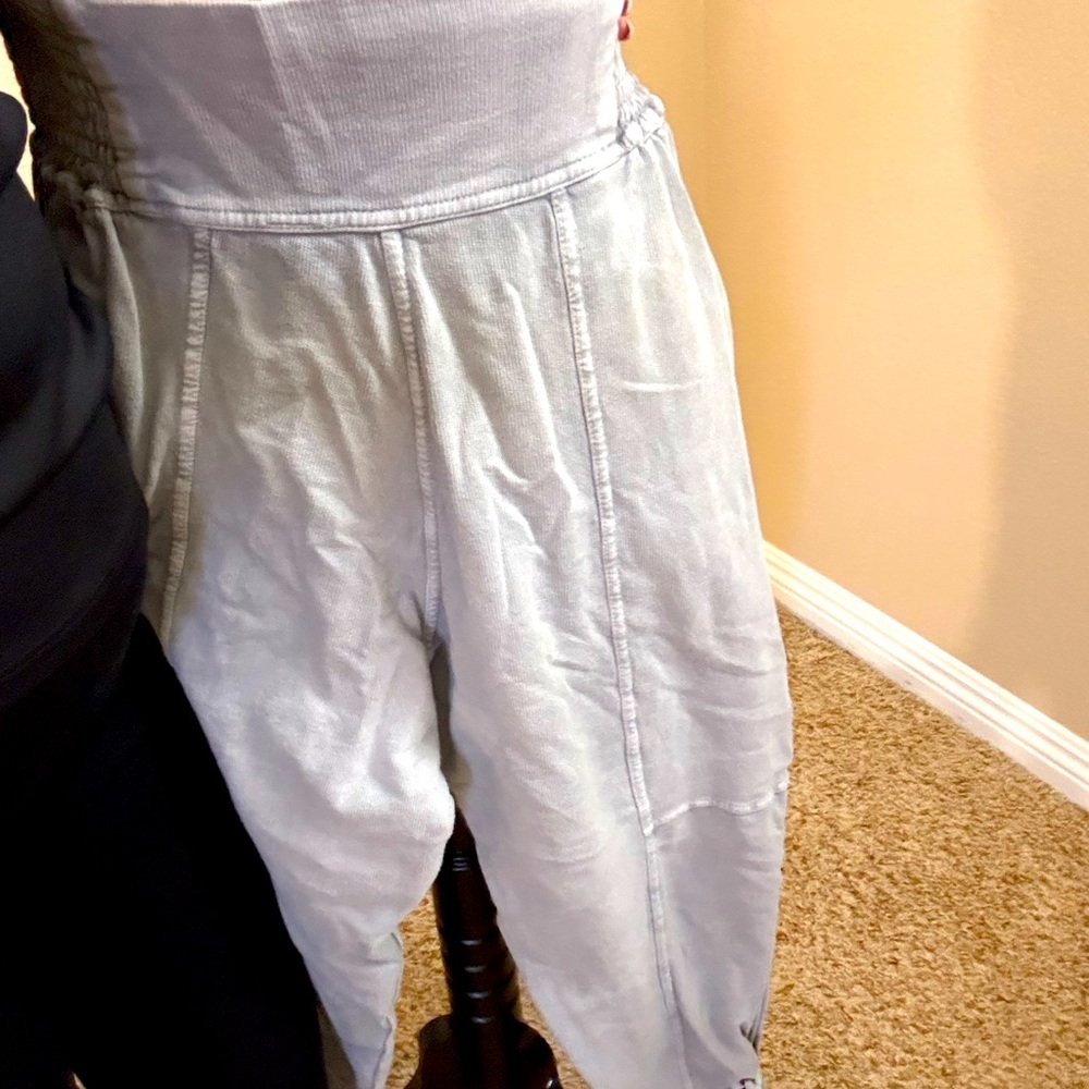 Free people! Super cute casual pants